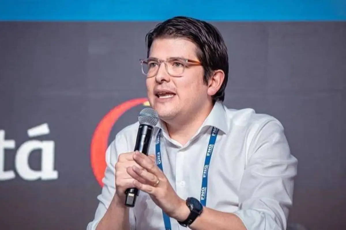 Testimonio judicial vincula a disidencia de las FARC con asesinato de Miguel Uribe Turbay, redes sociales