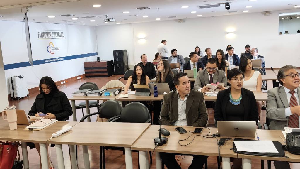 Caso Triple A: ¡Juicio en Suspenso! ¿Justicia o Estrategia?