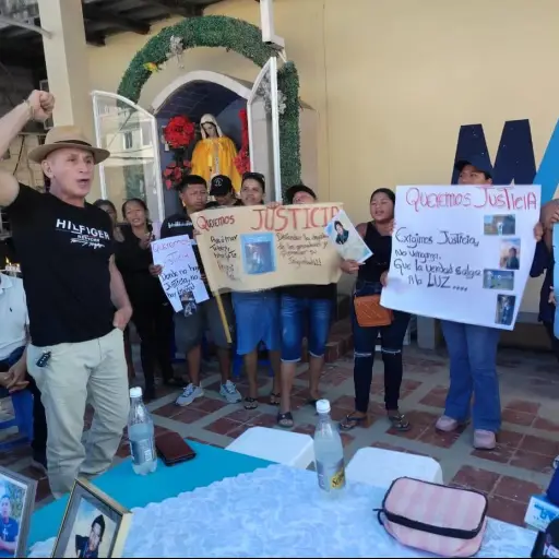 Persisten labores y reclamos tras desaparición de embarcación con 16 pescadores