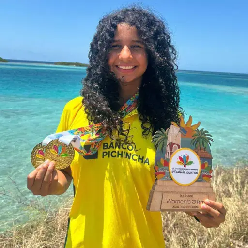 Uma Córdova, la prodigio de la natación que apunta a los Juegos Olímpicos