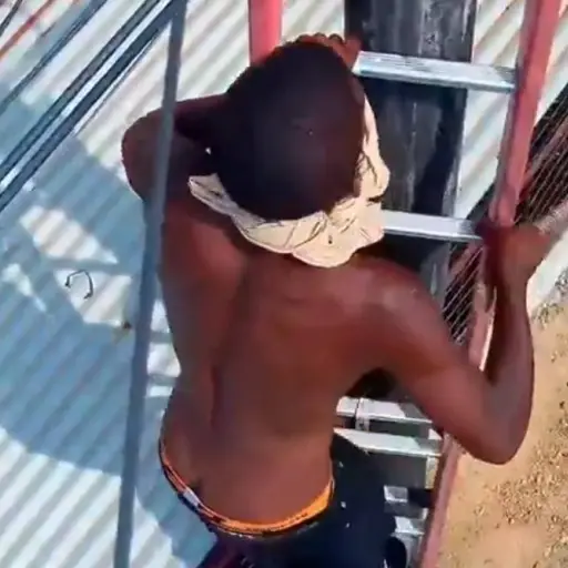 VIDEO | Así fue como adolescentes intentaron robar cámaras de seguridad en Guayaquil