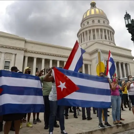 EE. UU. permitirá la llegada de un petrolero ruso a Cuba en medio de crisis energética 