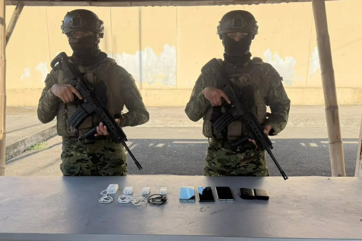 Los militares realizaron una nueva requisa en la cárcel El Rodeo de Portoviejo., Fuerzas Armadas