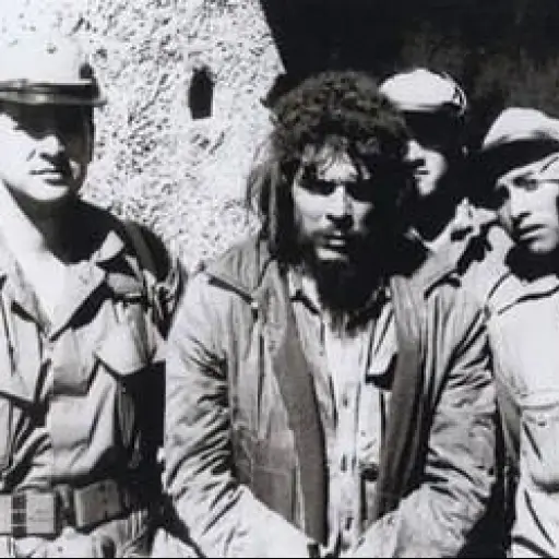 El Parlamento de Bolivia condecora a 50 exmilitares por la captura del ‘Che’ Guevara en 1967