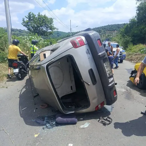 Fuerte accidente de tránsito en la vía El Zapallo deja vía parcialmente cerrada