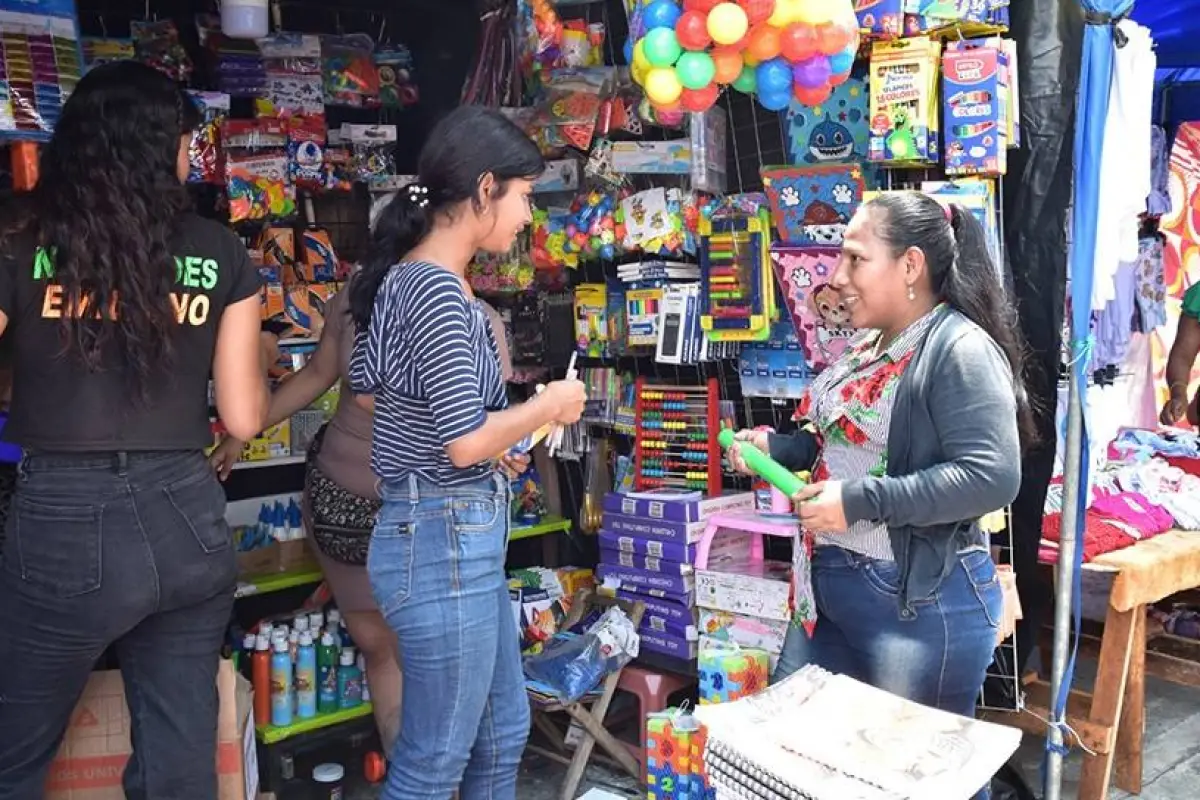 DACMSE activa mercados temporales para la temporada escolar en el centro de Guayaquil