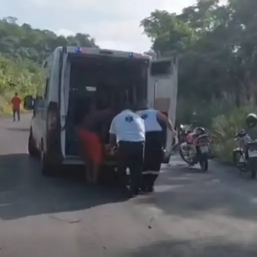 Dos personas resultan gravemente heridas en accidente en la vía Cuatro Esquinas–Zapallo