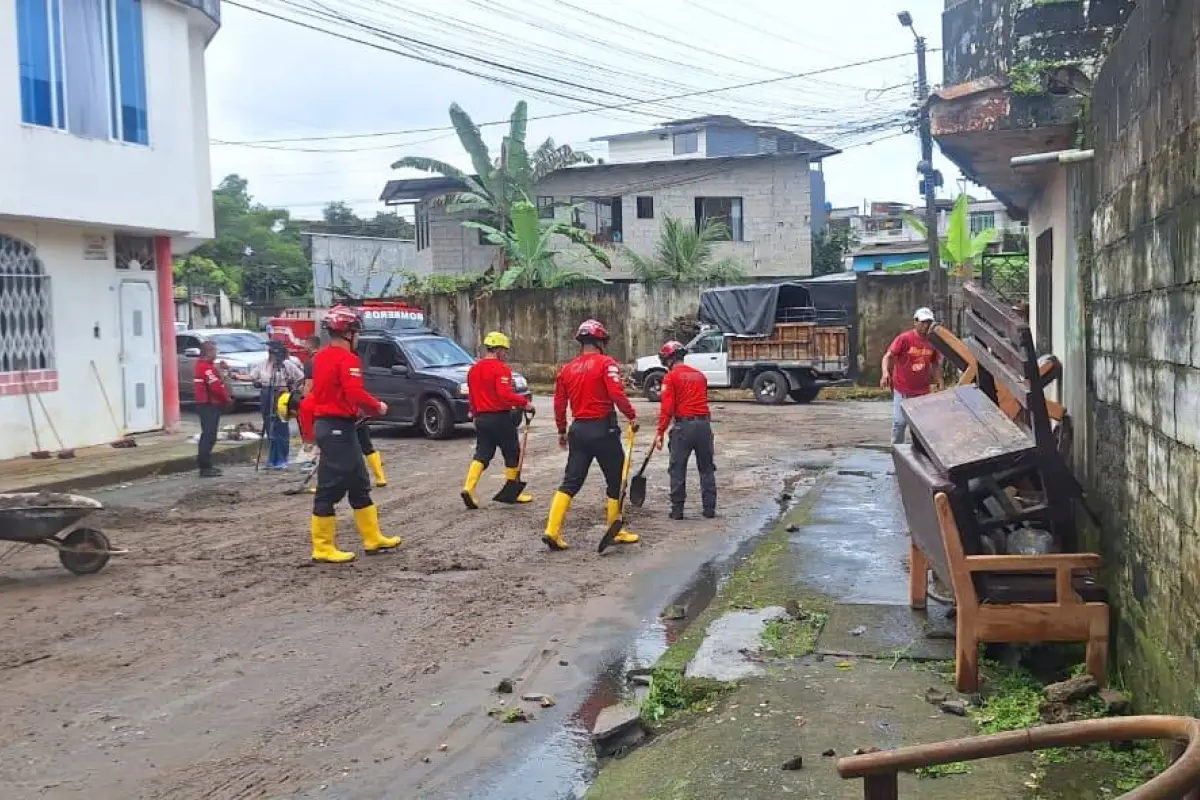 Santo Domingo registra inundaciones tras intenso aguacero y deja viviendas afectadas en varios sectores