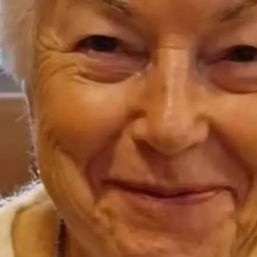 De historia de amor a detención: el caso de la mujer de 86 años arrestada en EE. UU.