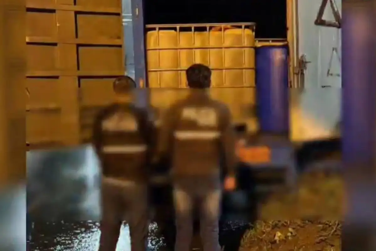 En un camión estaba almacenado el combustible decomisado., Captura de video
