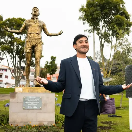 Daniel Pintado recibe monumento en Cuenca tras su medalla olímpica en París 2024  