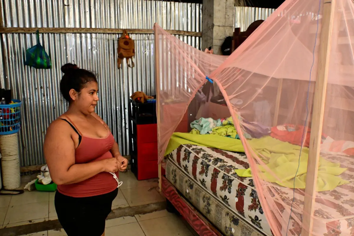 En Pedernales, hay damnificados que viven en los predios de una escuela abandonada., El Diario