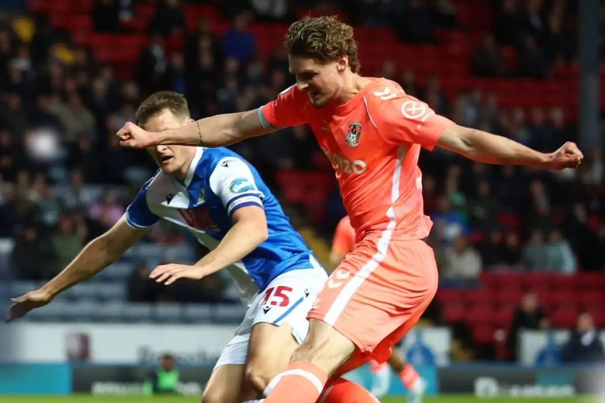 Coventry City empató ante Blackburn Rovers y logró su ascenso a la Premier League.