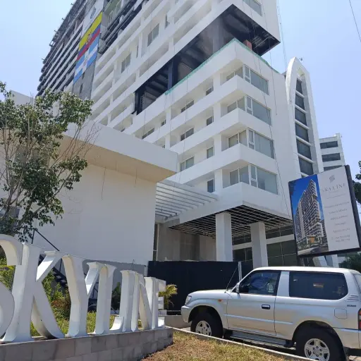 Skyline: el edificio más angosto de Manta desafía la arquitectura con 22 pisos y vista al mar