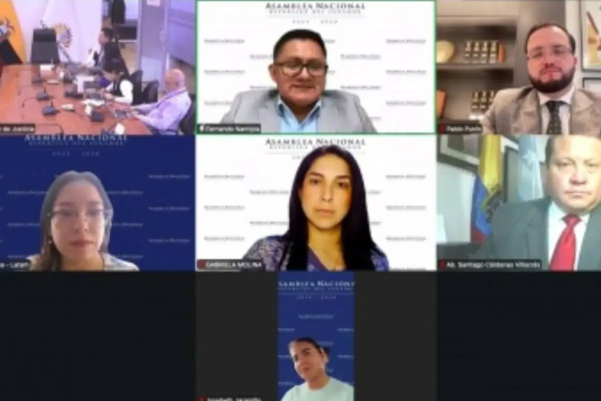 Comisión de Justicia analiza alcances legales del delito de pertenencia a organizaciones criminales en Ecuador.