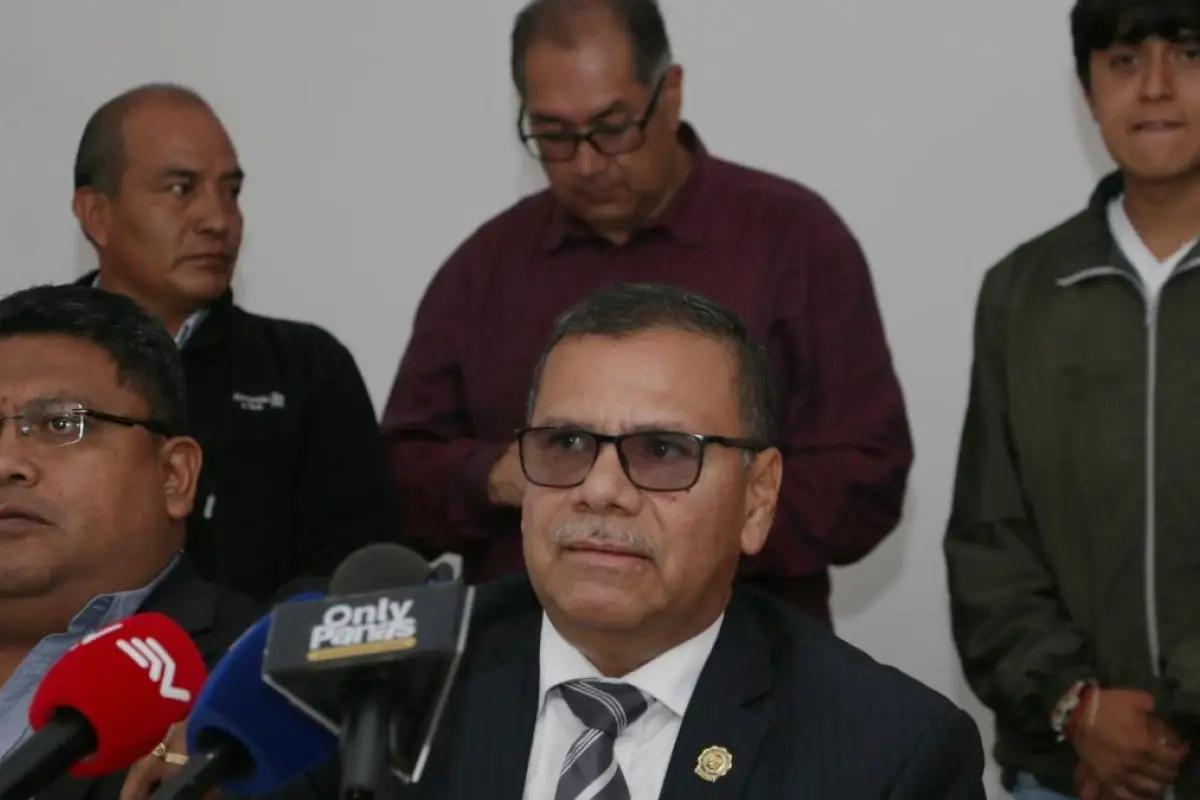 Transportistas de Pichincha descartan medidas de hecho ante el incremento de los combustibles.