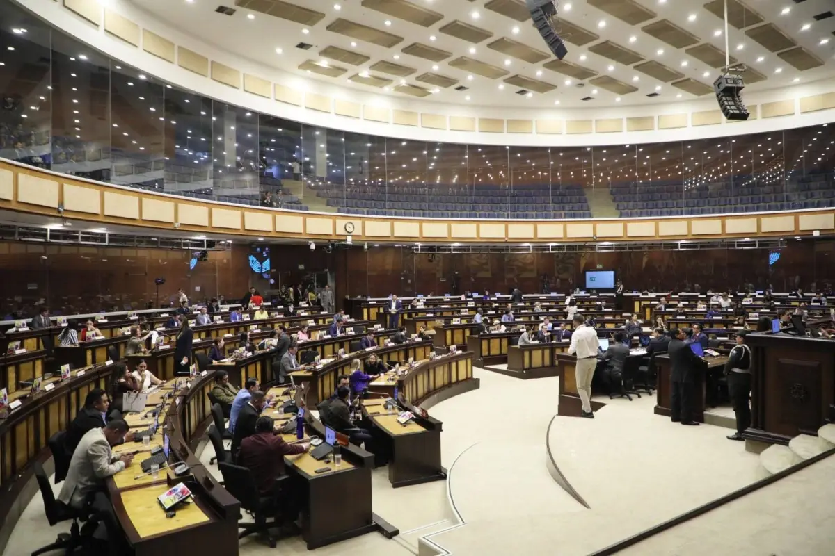 Fracasa intento de ratificación de reformas laborales sobre empleo joven en la Asamblea., X: @AsambleaEcuador. 