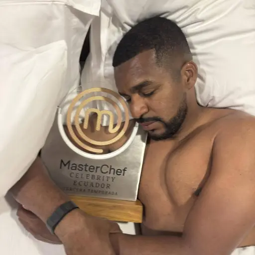 Frickson Erazo gana la tercera temporada de MasterChef Celebrity Ecuador
