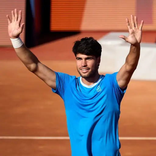 Carlos Alcaraz se retira del Barcelona Open Banc Sabadell 2026 por lesión en la muñeca derecha