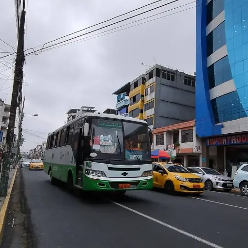 Quevedo enfrenta suspensión total de buses por crisis en el transporte urbano