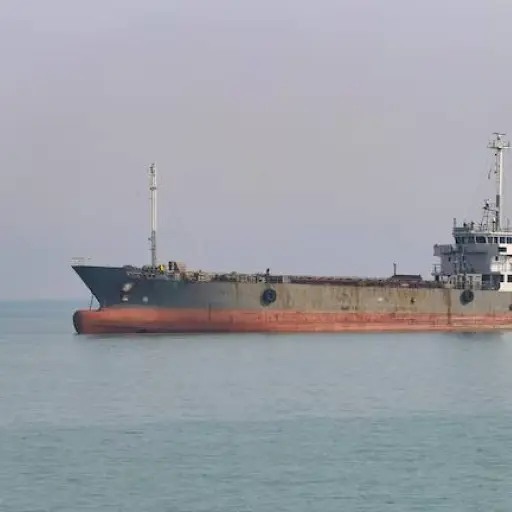 Estados Unidos intercepta buque iraní en el estrecho de Ormuz y refuerza bloqueo naval