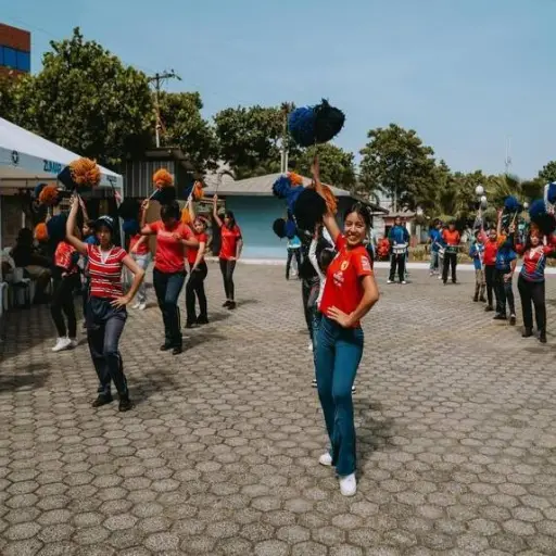 Banda de Paz ZUMAR forma a 60 jóvenes en música y disciplina en Guayaquil