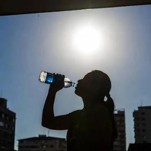 ¡Atención! Desde el lunes 13 hasta el jueves 16 de abril habrá una ola de calor sin precedentes en la Costa