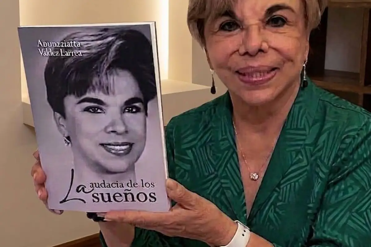 Anunziatta Valdez presenta su libro en Manta., El Diario