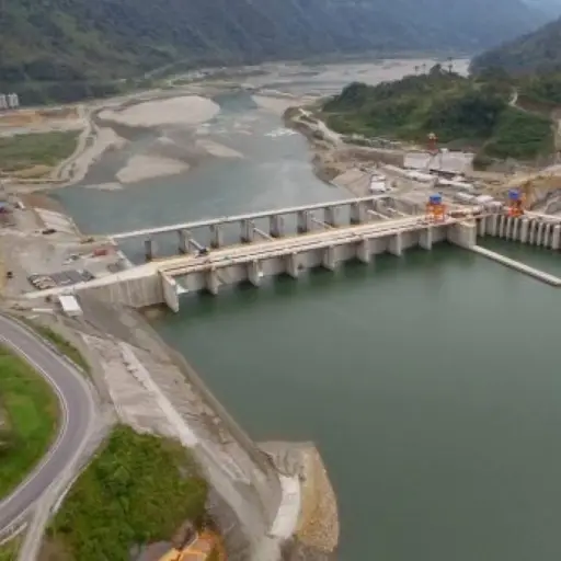 Gobierno inaugura dique permeable para proteger a Coca Codo Sinclair de la erosión del río Coca