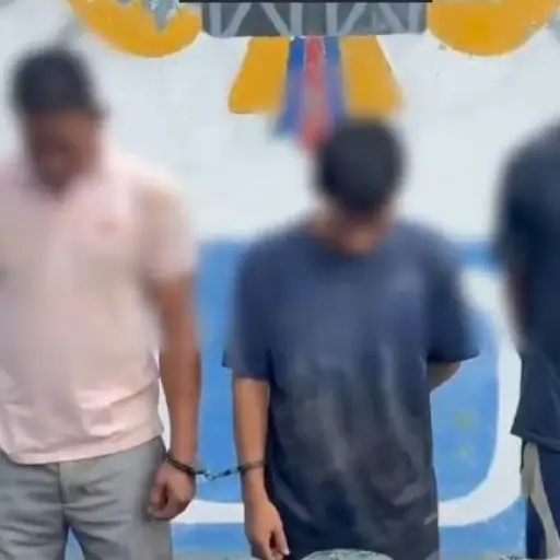 Seis hombres fueron detenidos con uniformes y arsenal militar tras una balacera y persecución en Machala