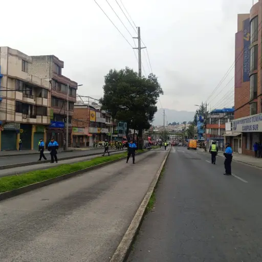 Quito retoma la repavimentación vial desde el 11 de abril tras la escasez de asfalto