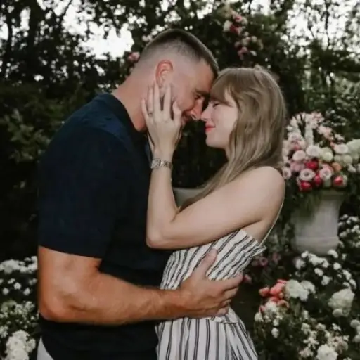 Taylor Swift y Travis Kelce habrían fijado fecha y ciudad para su boda en 2026