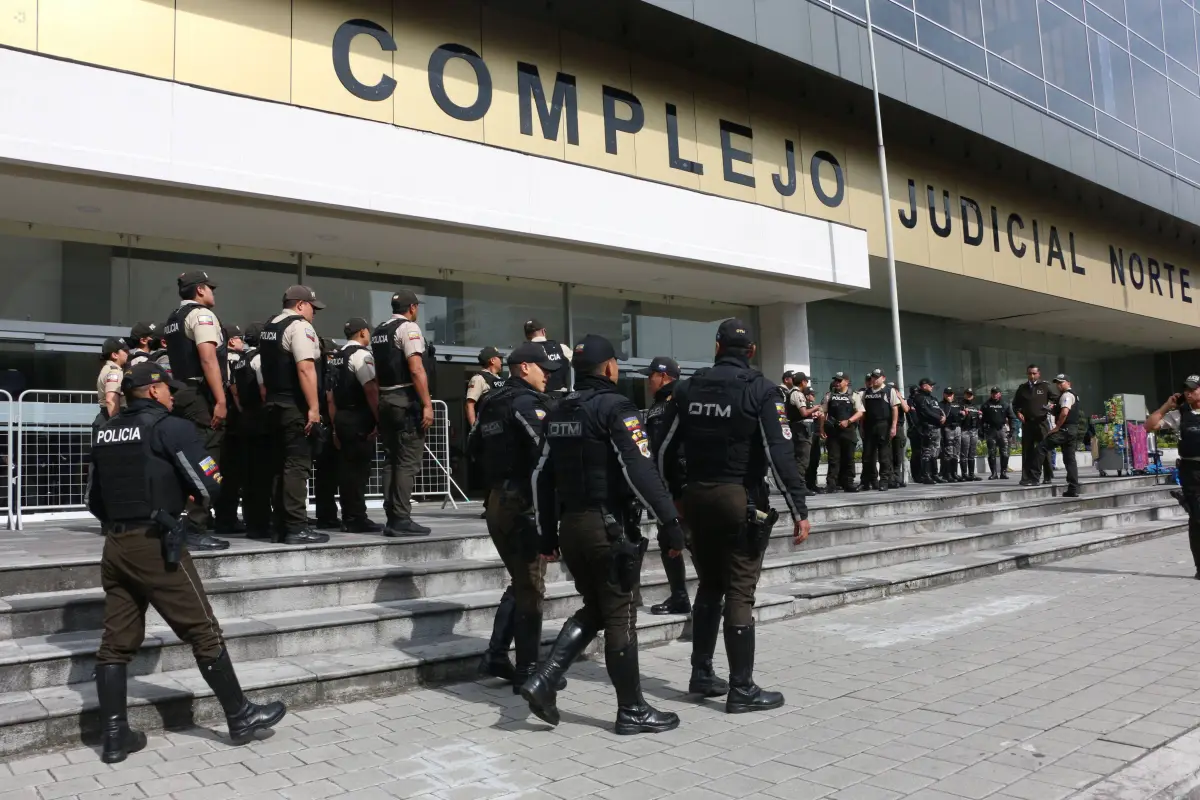 Audiencia para revisión de medidas cautelares de Aquiles Alvarez., API