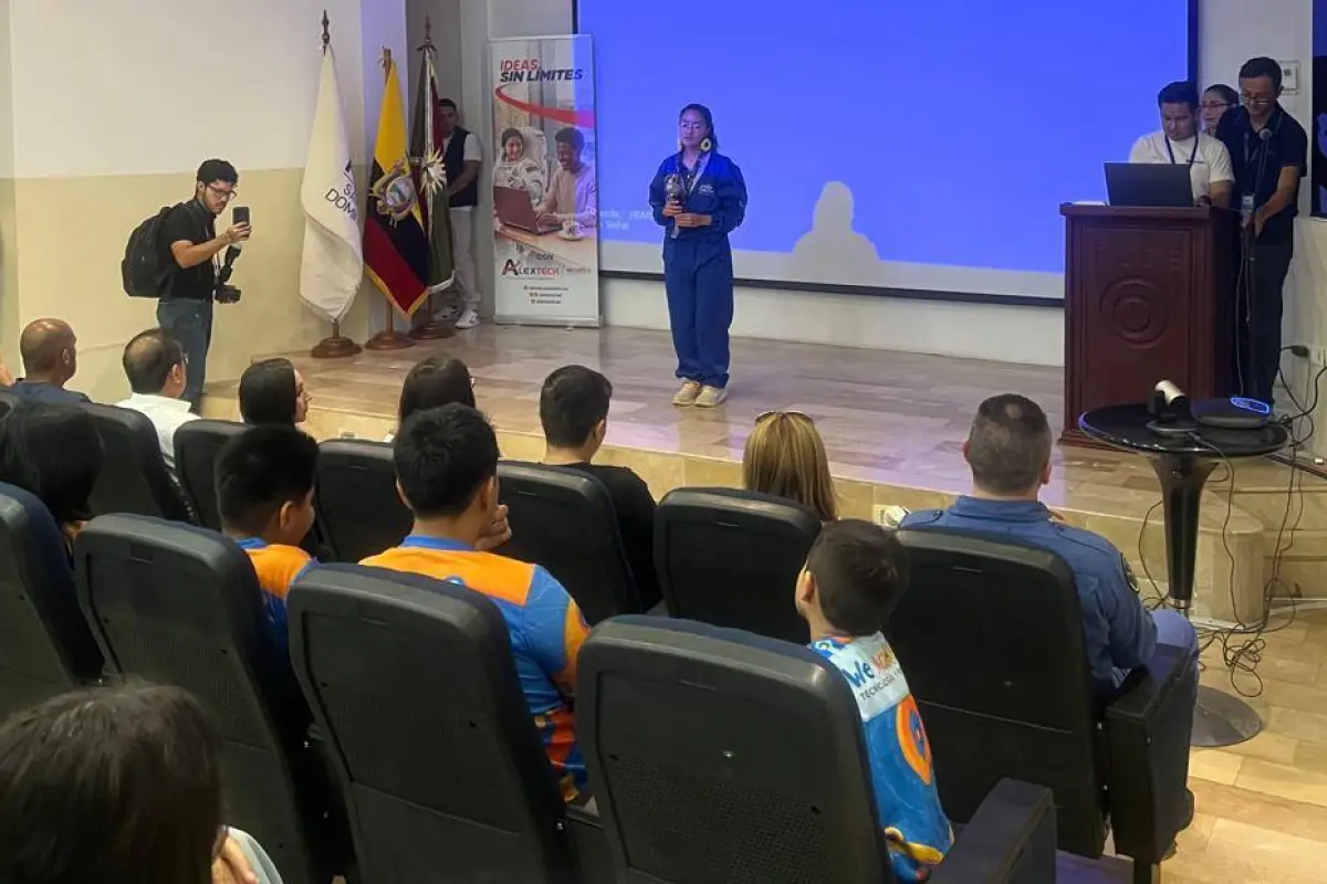 Santo Domingo mira al espacio jóvenes se inspiran con historias reales