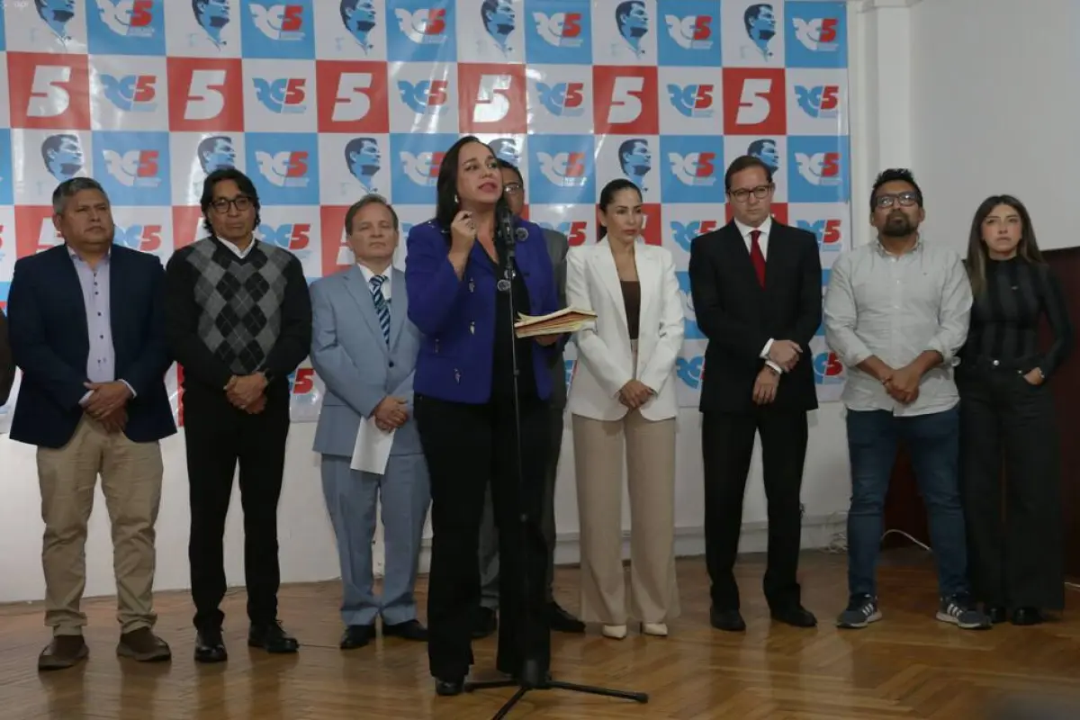 Revolución Ciudadana no podrá retomar actividades tras el informe de la Fiscalía General.
