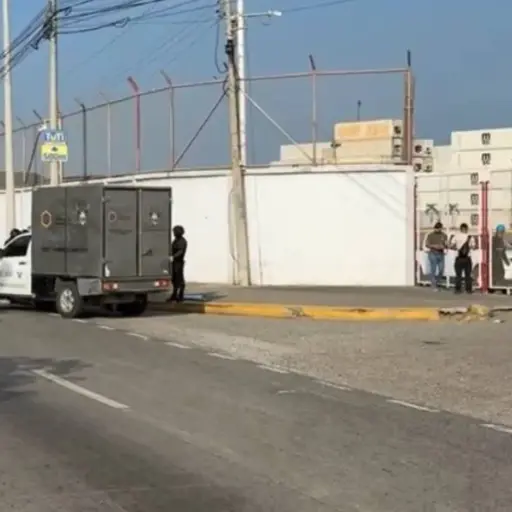 Hallaron restos humanos y panfletos amenazantes en el ingreso al puerto de Machala