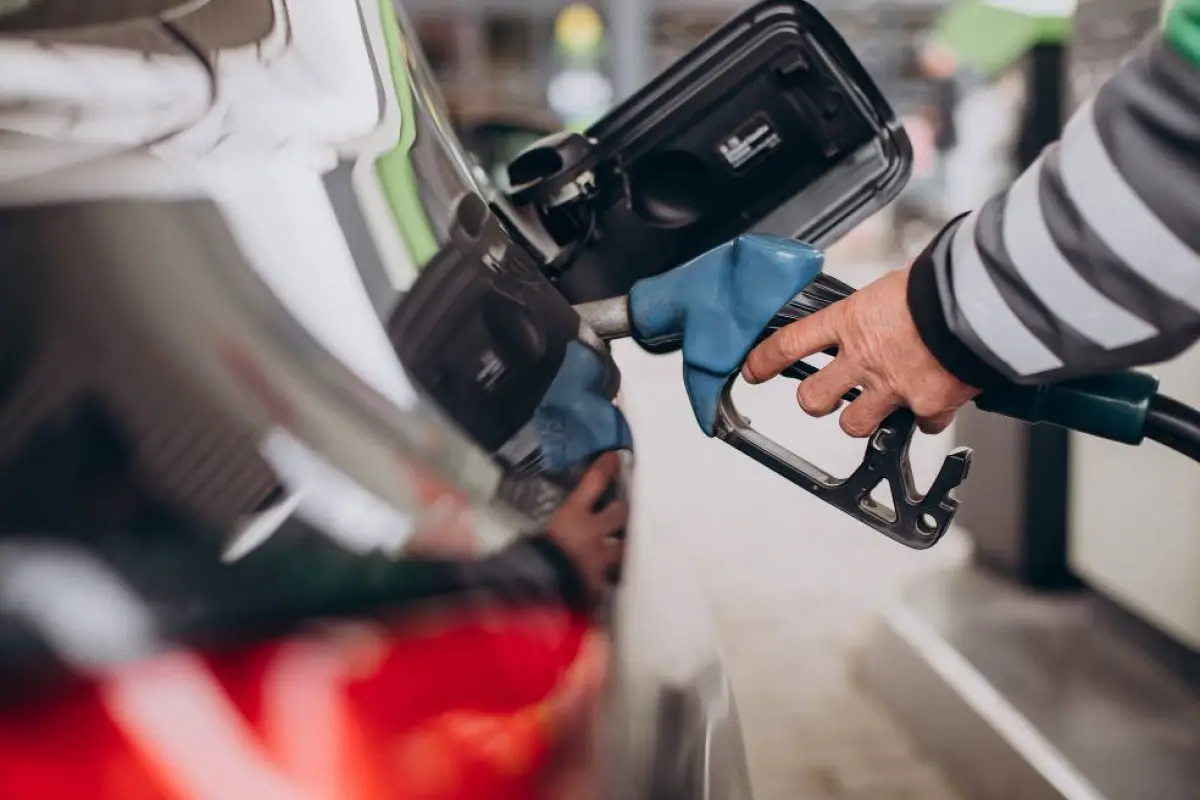 Nuevos precios de las gasolinas y diésel en Ecuador así quedan en abril de 2026