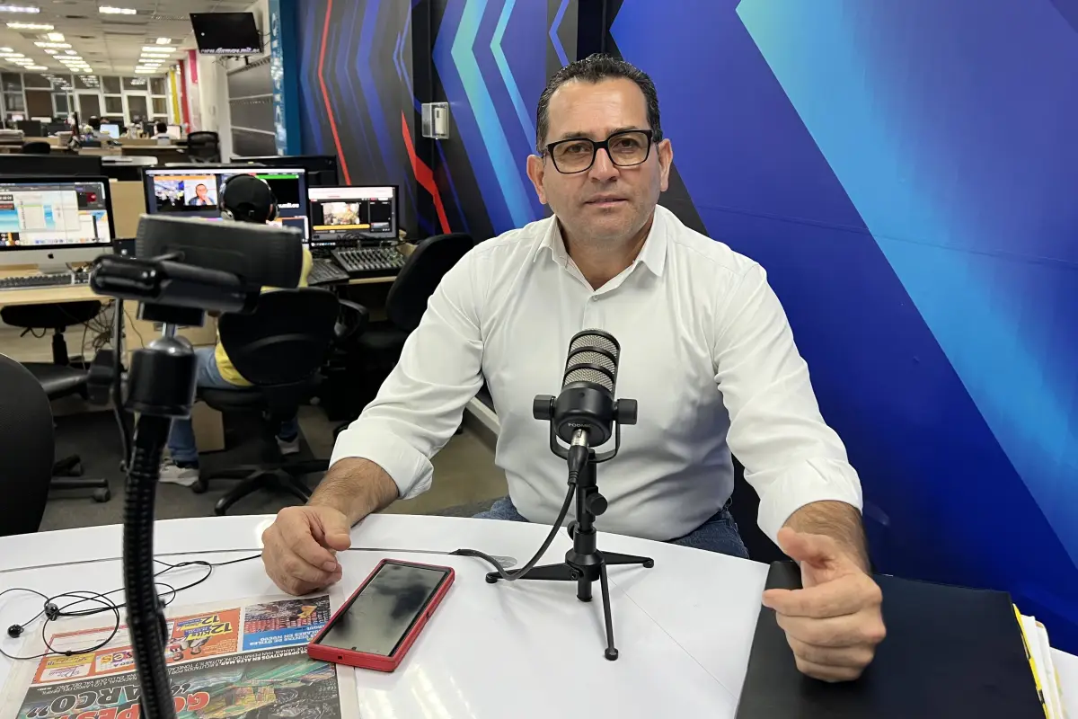 Francisco Bravo analizó diversos temas provinciales durante una entrevista con Manavisión Plus., El Diario.