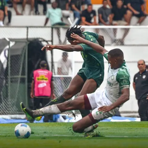 9 de Octubre remonta y vence 3-2 a Liga de Portoviejo en los minutos finales