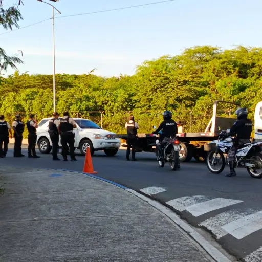Ataque armado deja un herido y provoca cierre de la vía Puerto-Aeropuerto en Manta