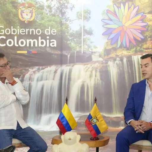 Gustavo Petro anuncia demanda contra Daniel Noboa tras acusaciones sobre visita a Manta