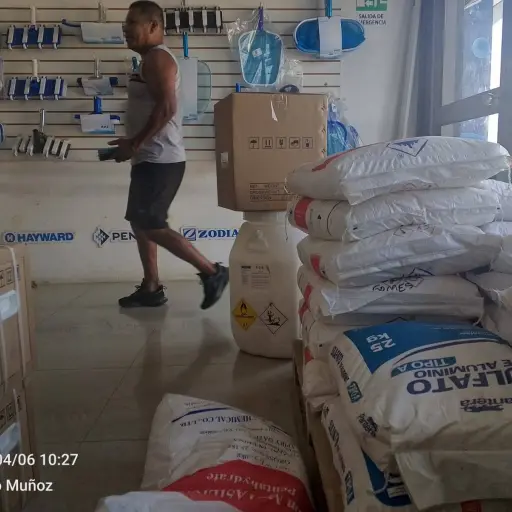 Químicos se disparan hasta 30% en Portoviejo: esto podría subir el costo del agua y mantenimiento de piscinas