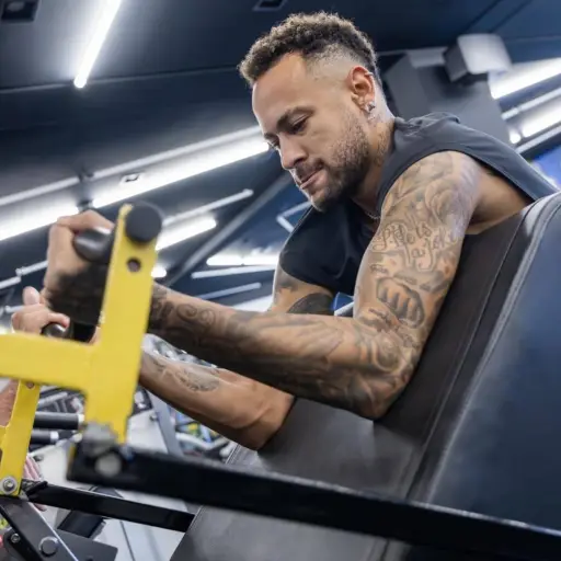Neymar prioriza recuperación física para el tramo final de la temporada y el Mundial 2026