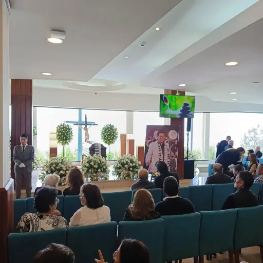 Restos de Gustavo Velásquez son velados tras su fallecimiento en Quito
