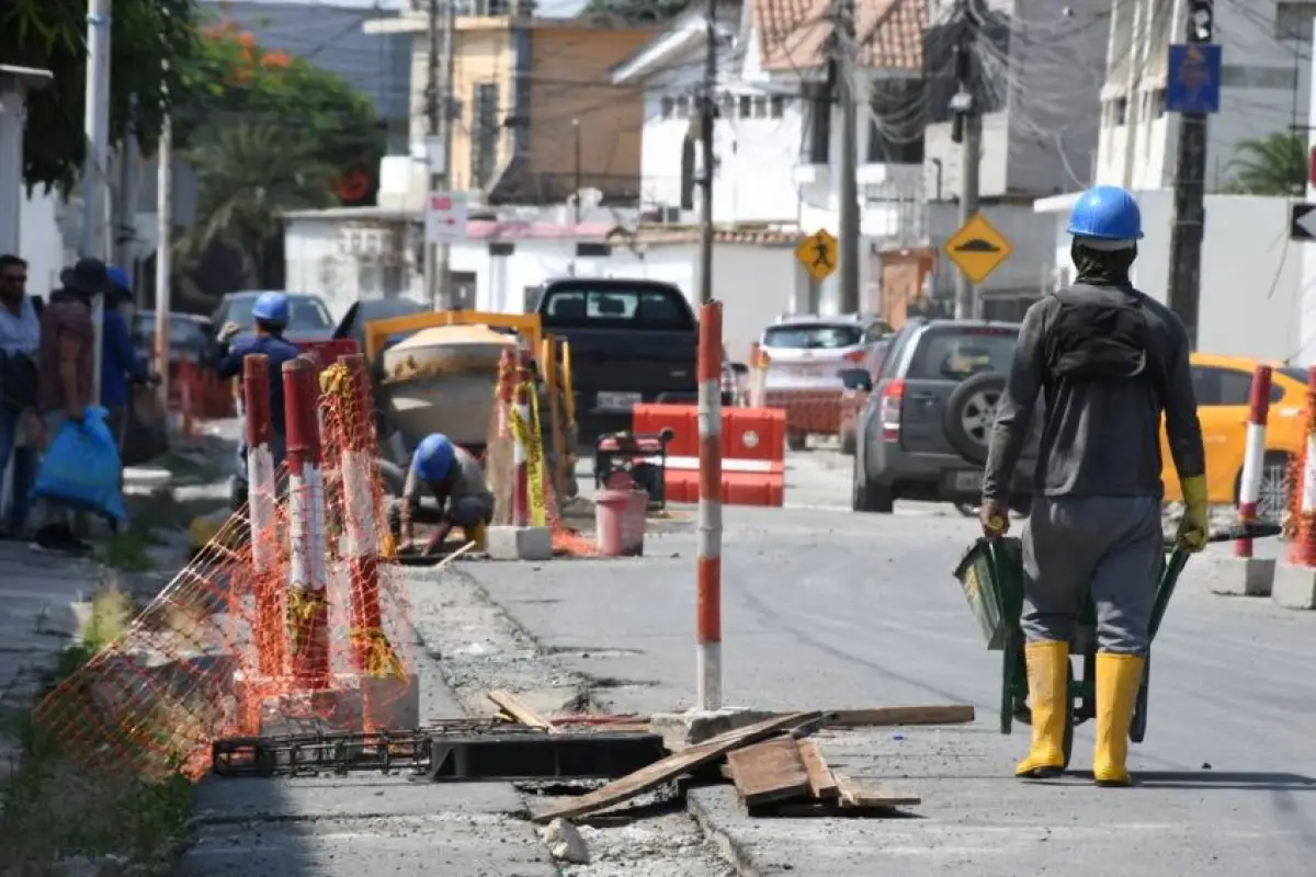 Guayaquil impulsa el soterramiento de cables en Urdesa , Municipio de Guayaquil