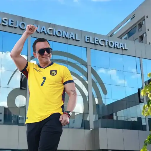 Daniel Noboa remite al CNE correcciones para enmienda constitucional del Cpccs