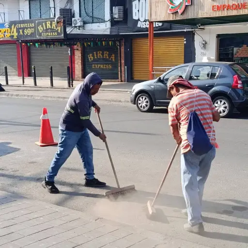 Obreros municipales de Manta siguen sin cobrar sueldos de febrero y marzo ni el décimo de marzo