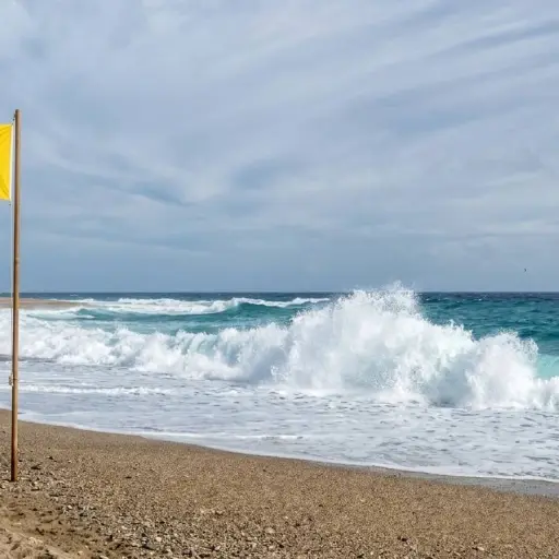 Si viaja a la playa en Semana Santa, revise estas 41 playas con oleaje en Ecuador