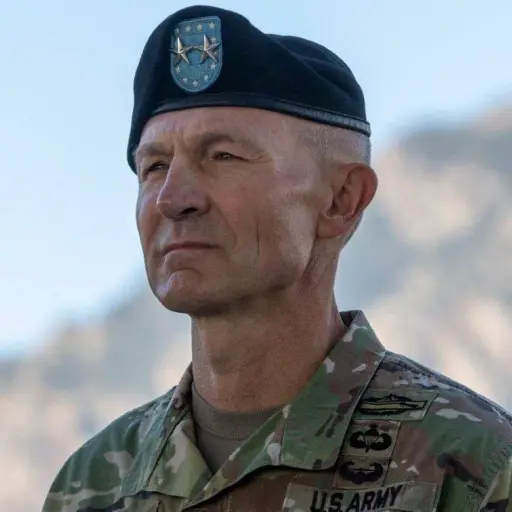 Pentágono anuncia retiro inmediato del jefe del Ejército de Estados Unidos
