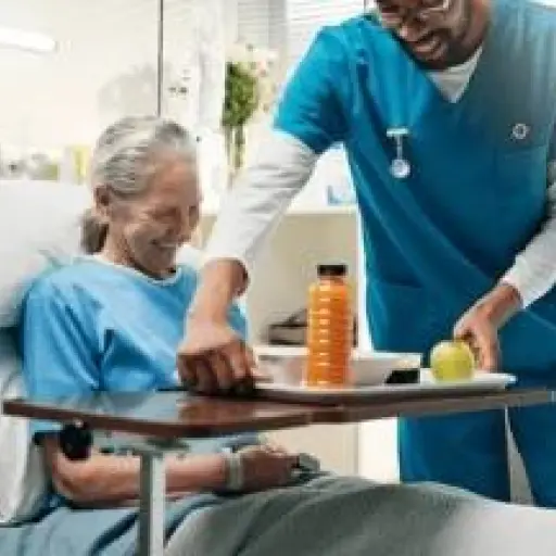 Sercop controla la comida que reciben pacientes en hospitales públicos de Ecuador